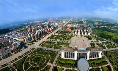 湖南永州一個(gè)縣,和邵陽(yáng)市相鄰, 擁有舜皇山景區(qū)